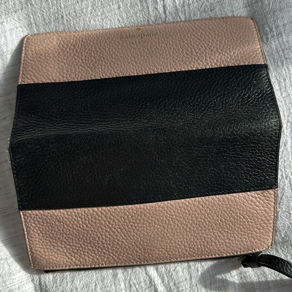 Kate Spade Wallet - Picture 2 of 6